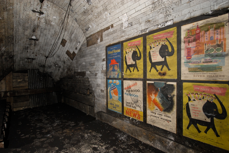Illustration for article titled Arquitectura bajo tierra del pasado: las estaciones de metro
fantasma